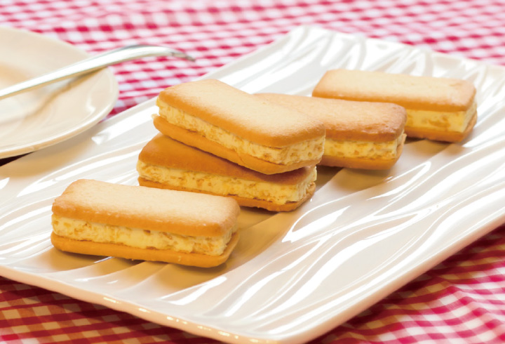 長崎ミルクセーキ風味サンドクッキー